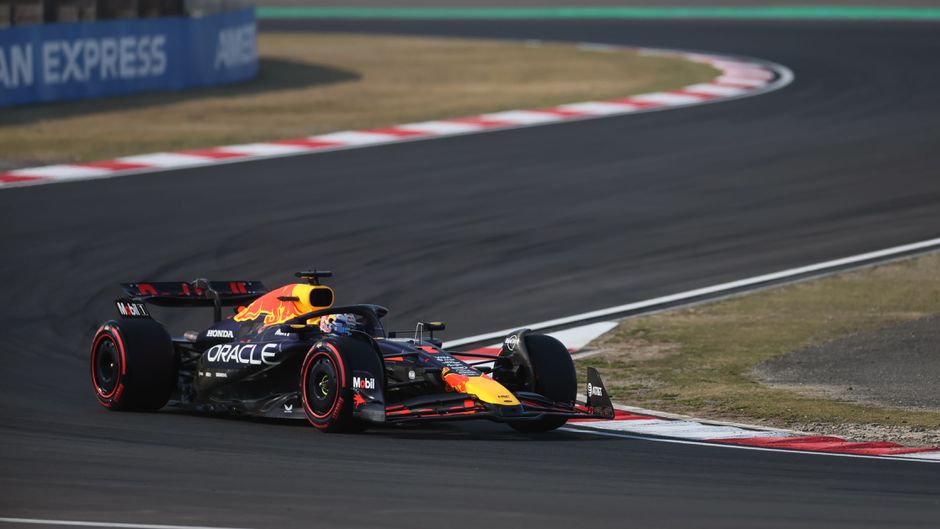 Max Verstappen meldt groot probleem bij Ferrari-coureur Charles Leclerc