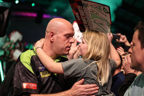 Nederlaag doet minder pijn bij topdarter Michael van Gerwen door bijzonder persoon: 'Niets is belangrijker'