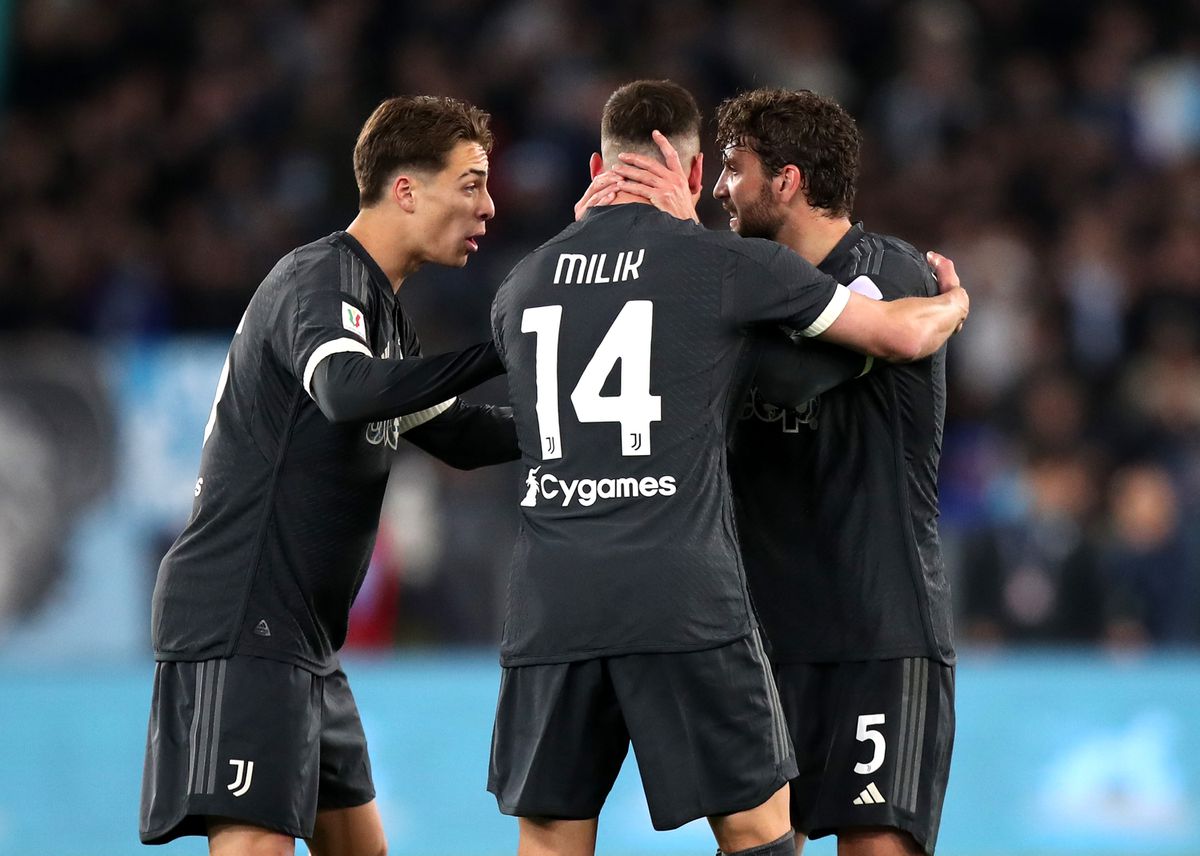 Late goal van voormalig Ajax-spits helpt Juventus aan finaleplaats Coppa Italia