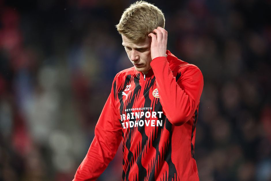 Grote klap voor PSV: seizoen voorbij voor cruciale middenvelder door ingrijpende operatie