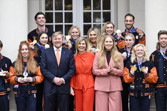 Koning Willem-Alexander sportief uitgedaagd op Koningsdag na topprestatie op het ijs