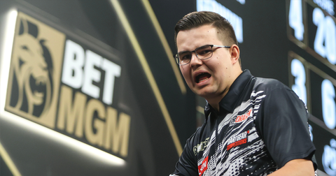 Topdarter Gian van Veen (24) neemt ingrijpend besluit na roerige tijd: 'Ik had er geen plezier meer in'