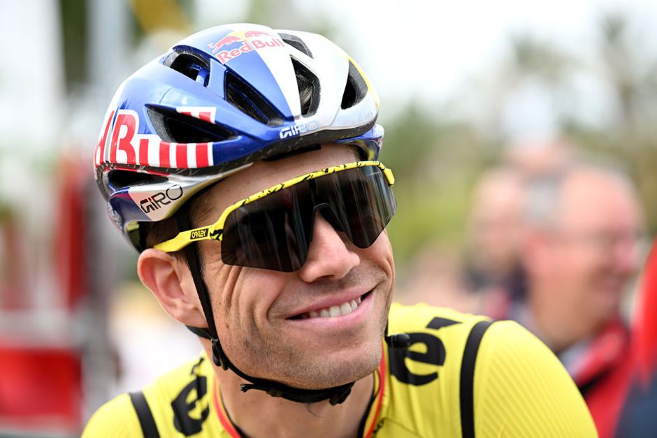 Wout van Aert heeft revalidatie onderschat: 'Ik ga alleen naar Parijs als ik op topniveau kan presteren'