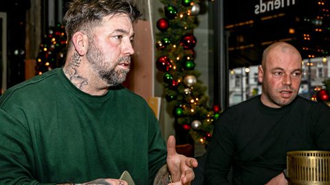 Vitesse-icoon Theo Janssen platgebeld na zorgwekkend nieuws: 'Ik gun al die mensen écht rust'