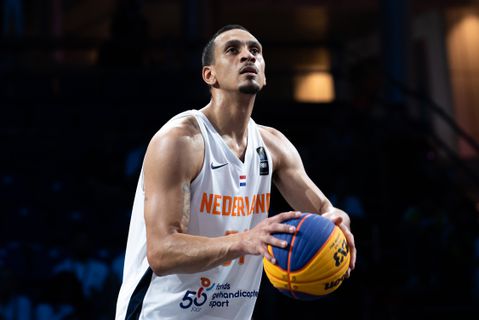 'Emotionele' Worthy de Jong grijpt kansen om anderen te helpen: 'Je moet leren omgaan met tegenslagen'