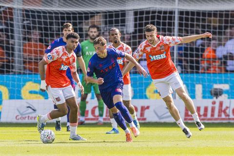 Live play-offs | FC Volendam komt weer op gelijke hoogte tegen Willem II in geweldige finale