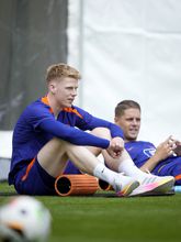 Jerdy Schouten hoopt dat zijn ongeboren kindje nog even blijft zitten tot na het EK. ©Getty Images