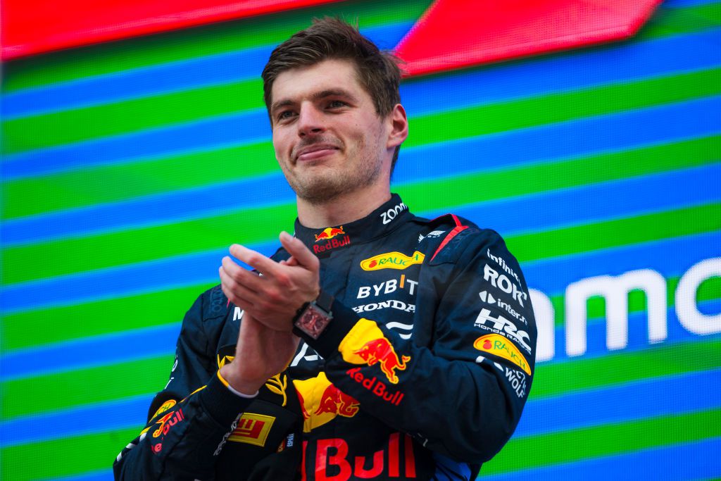 Max Verstappen evenaart met 106e podiumplek twee F1-legendes, koploper nog ver uit zicht