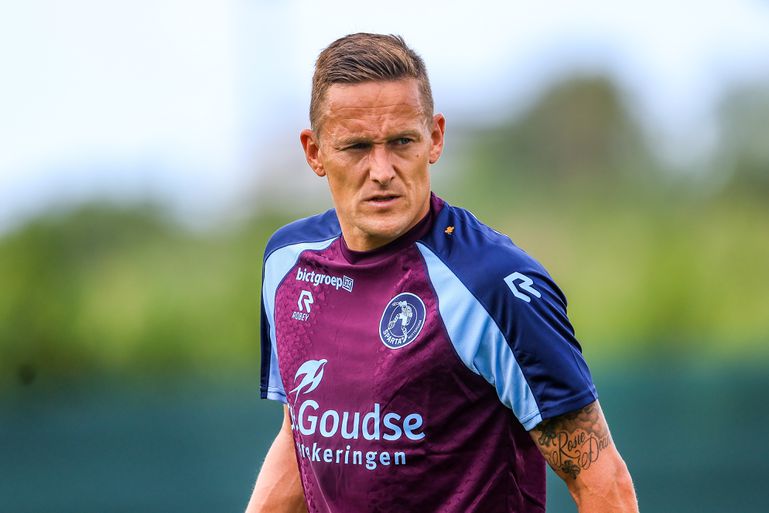 Tijd dringt voor hereniging van rasvoetballer (36) met beste vriend: 'Het ligt volledig bij hem'