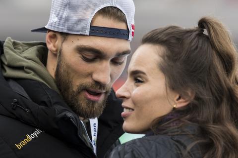 Topschaatser Kjeld Nuis en ex-vriendin duiken op bij sportief uitje van zoon Jax