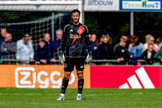 'Diant Ramaj is basisplek bij Ajax alweer kwijt, nieuwe trainer kiest voor andere keeper'