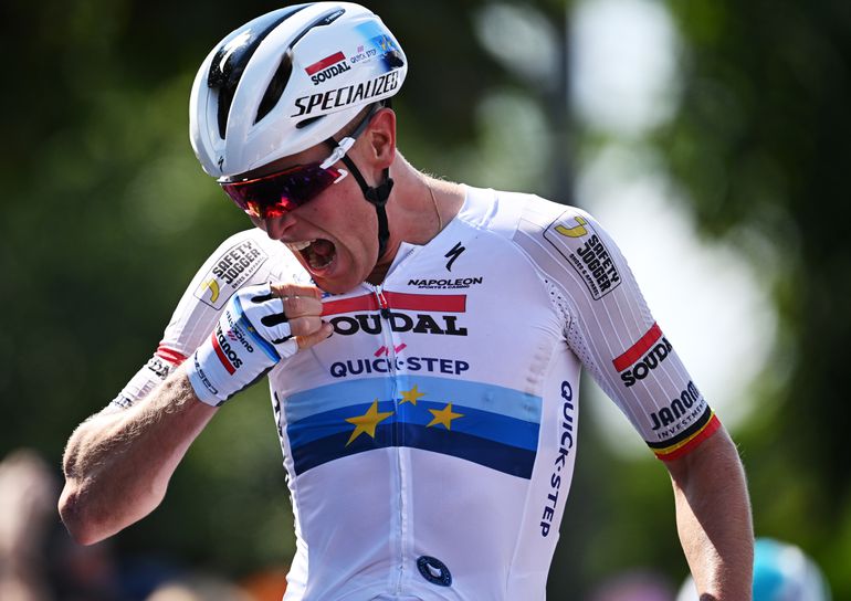 Toprenner haalt uit naar collega's in de Tour de France: 'Kan ik voor de koers al zeggen'