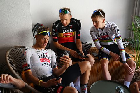 Walging in Tour de France om 'afschuwelijke' ploeggenoot Tadej Pogacar: 'Heel naar gedrag'