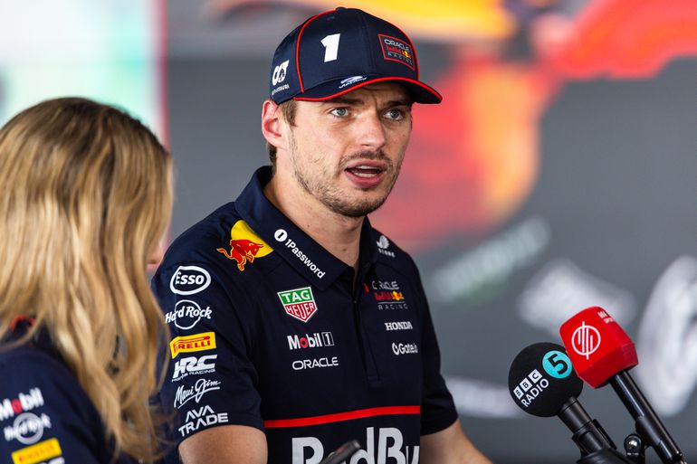 Opvallende wending in soap rondom Max Verstappen: Mercedes-baas doet onverwachte uitspraak