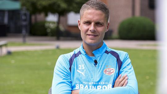 Veelbesproken Joey Veerman (28) eerlijk over mogelijk vertrek bij PSV: 'Dat is gewoon jammer'