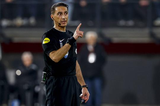 Dit is de scheidsrechter voor de Johan Cruijff Schaal tussen PSV en AZ