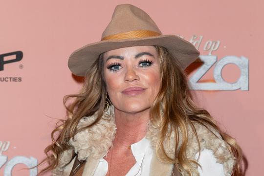 Zwemicoon Inge de Bruijn (52) geëmotioneerd door situatie shorttracker Sven Roes: 'Mijn hart brak'