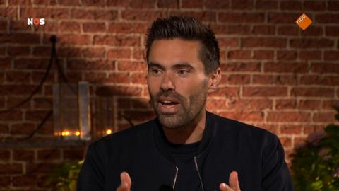 Wielericoon Tom Dumoulin (35) openhartig over 'heel moeilijk onderwerp': 'Ik ben daar slachtoffer van geweest'