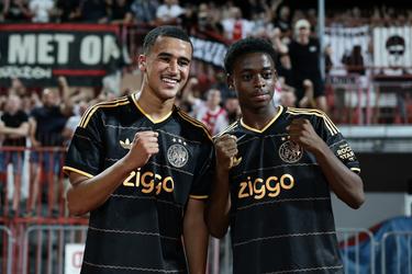Piepjonge speler van Ajax (16) maakt indruk: lovende woorden vanuit het buitenland na glansrol