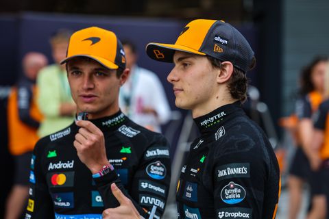 McLaren-coureur Oscar Piastri doet boekje open over 'unieke' situatie met Lando Norris: 'Het is hard tegen hard'