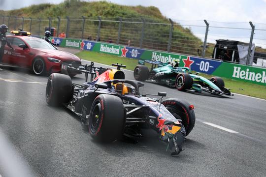 Buitenlandse media schrikken van 'verschrikkelijk incident' Max Verstappen op Zandvoort: 'Een wonder'