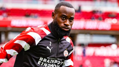 Veelbesproken Lutsharel Geertruida (26) krijgt warm welkom bij PSV: 'Hier in het zuiden'