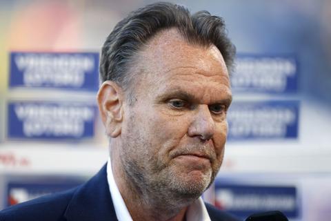 Algemeen directeur Feyenoord keihard na 'waardeloos' vuurwerkincident bij Cambuur: 'Hoop dat ze zich schamen'