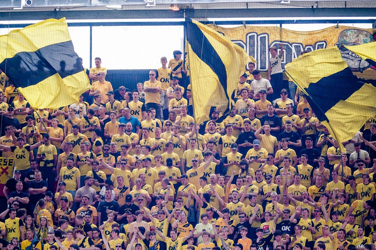 Burgemeester van Breda zegt sorry na wangedrag van NAC-supporters op bezoek bij Feyenoord