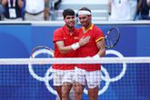 Carlos Alcaraz en Rafael Nadal op de Olympische Spelen / Getty Images