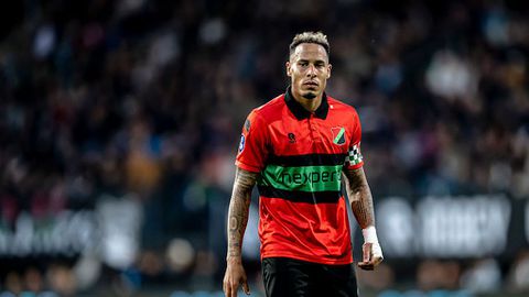 Tjaronn Chery (37) blijft verbazen: middenvelder na twee jaar terug in nationale selectie