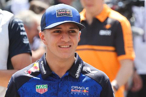 Teamgenoot van Max Verstappen bij Red Bull krijgt beloning na 'uitstekende prestaties': 'De beslissing was eenvoudig'
