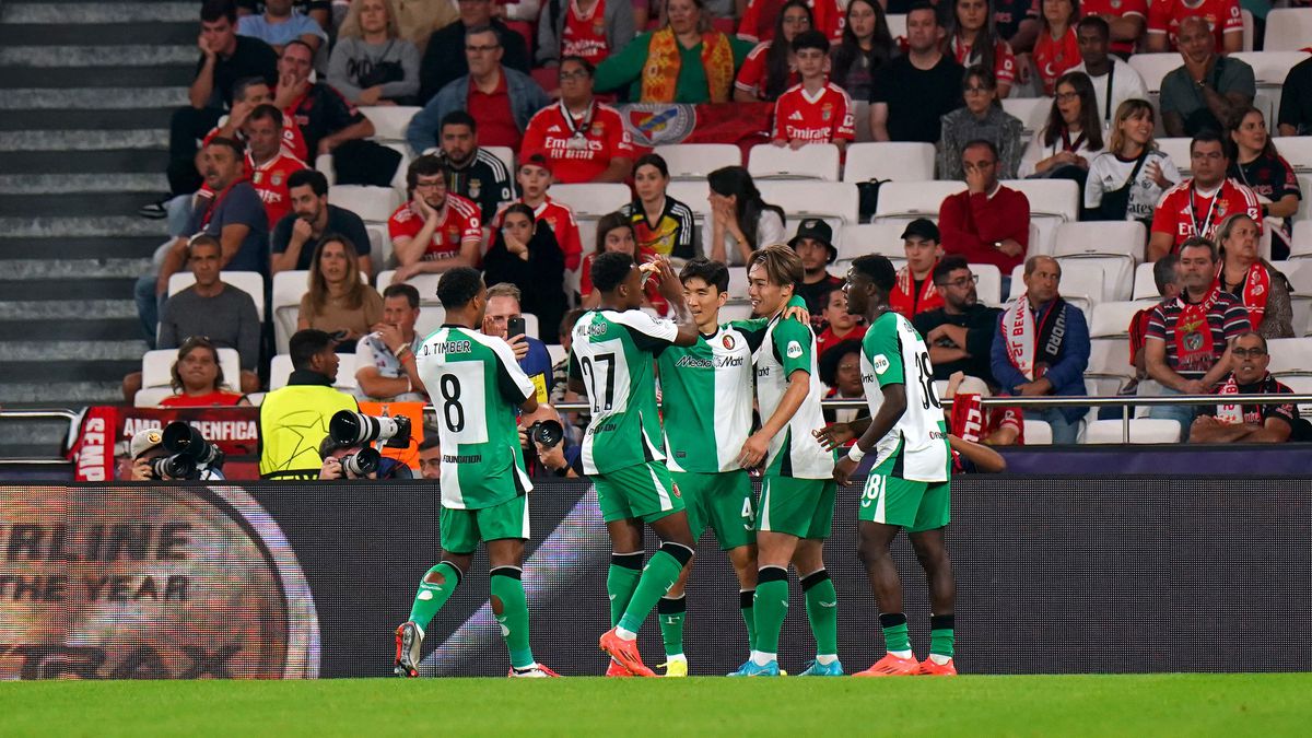 Echte spitsengoal: Ayase Ueda zet Feyenoord onverwacht op voorsprong tegen Benfica