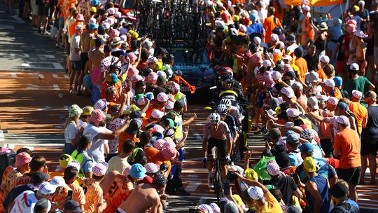 Tour de France 2026 verrast met liefst twee dagen op rij beklimming van 'Nederlandse berg'