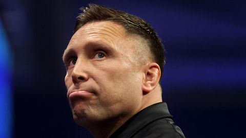 Ex-wereldkampioen (40) darts gooit frustraties eruit na exit bij EK: 'Wat een avontuur deze twee dagen'