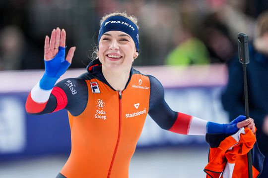 Schaatskampioene Joy Beune deelt liefdevolle foto met zeer speciaal persoon: 'Mooi, van harte'