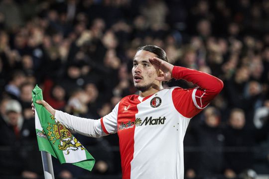 Feyenoord stormt dankzij tovertruc Anis Hadj Moussa naar eerste punten in Europa League