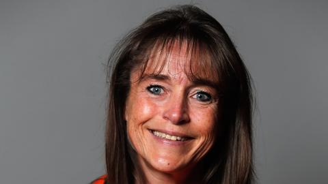 Schaatsicoon Yvonne van Gennip (62) overdonderd na grote verrassing: 'Ik heb even niks te zeggen'