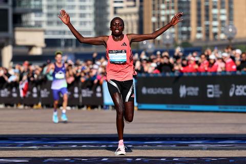 Marathonwereld opgeschrikt door positieve dopingtest bij wereldkampioene (33)