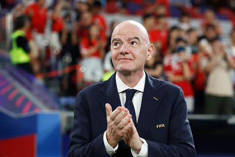 Omstreden Gianni Infantino krijgt grote opsteker: FIFA-baas ontvangt steun uit onverwachte hoek