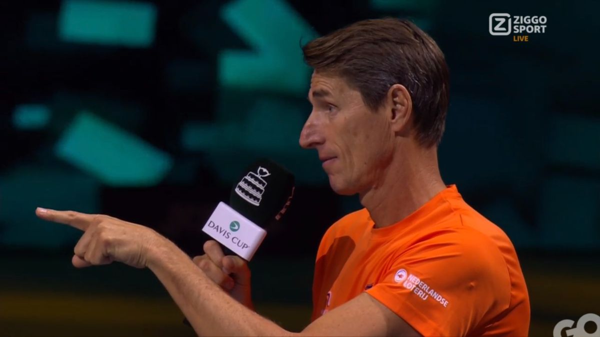 Nederlandse Davis Cup-captain wekt verbazing met opvallende speech: 'Hij was ook kampioen voorlezen'