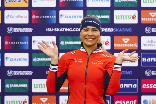 Jutta Leerdam beloont verloofde Jake Paul na drukke dag met sportief hoogtepunt bij World Cup in Calgary