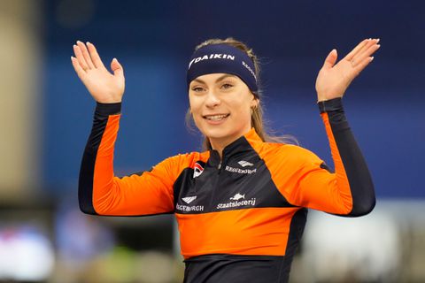 Femke Kok wordt in het zonnetje gezet door trots dorp: topschaatsster deelt beelden van bijzonder eerbetoon