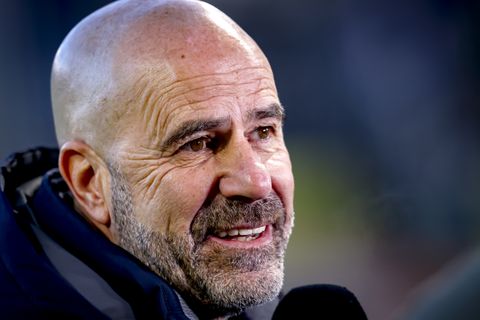PSV-trainer Peter Bosz over bijzondere band Appie Nouri en Ismael Saibari: 'Heel actief betrokken'