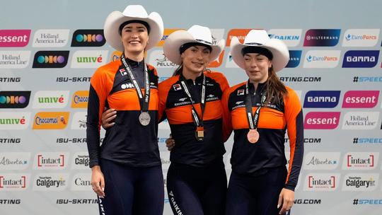 Stuntende schaatsster (23) openhartig over zware strijd: 'Dat is waar ik met mijn psycholoog aan werk'