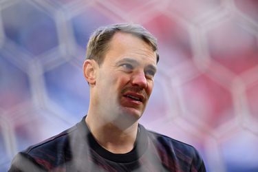 Topkeeper (39) gespot met nieuwe look: 'Om aandacht te vragen'