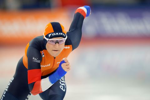 Schaatssensatie Angel Daleman (18) rijdt wereldrecord uit de boeken bij World Cup in Calgary