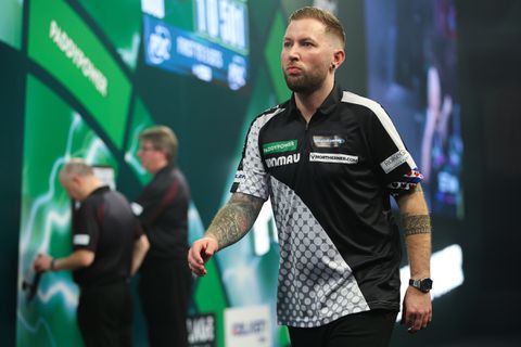 Waanzinnige thriller kost Danny Noppert de kop op WK darts, debutant toont stalen zenuwen