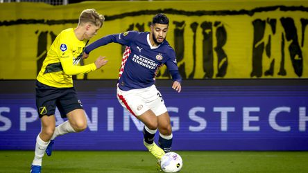 18-jarige jeugdinternational verscheurt contract na debuut tegen PSV: 'Nooit mijn échte droom geweest'
