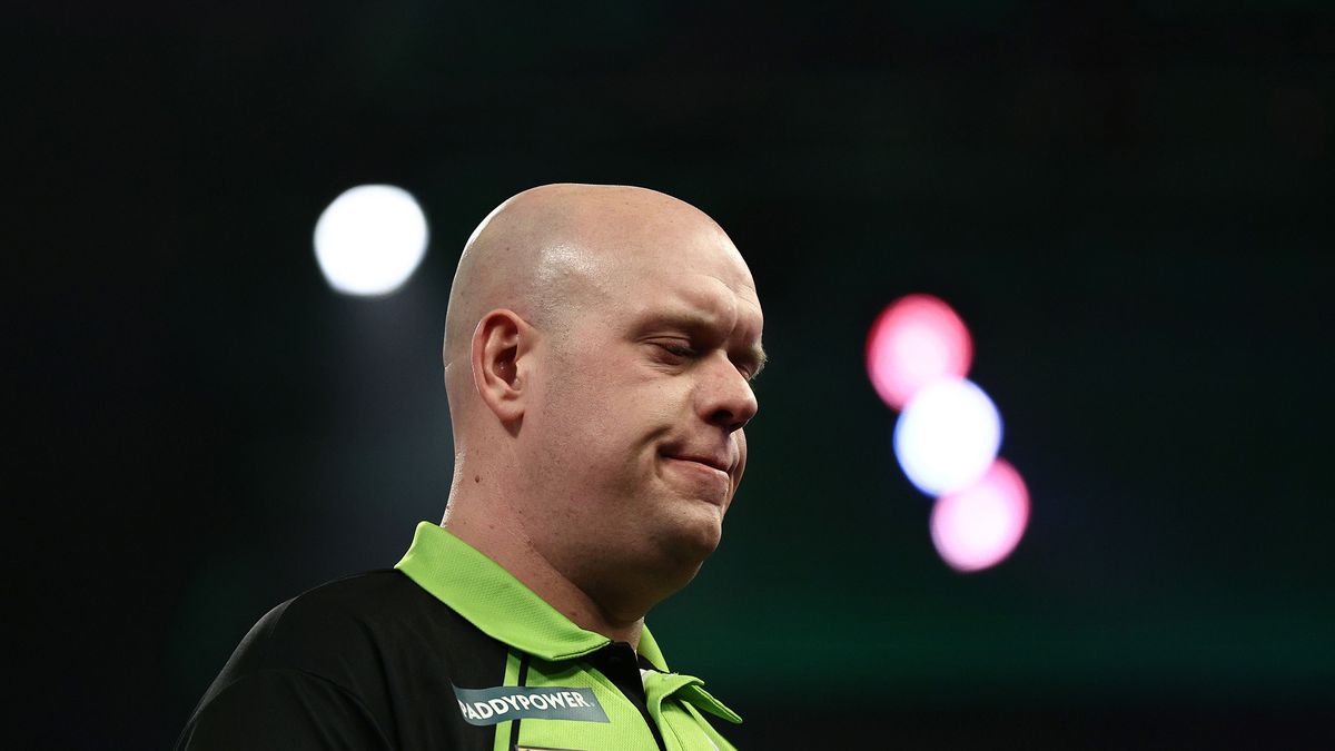 Michael van Gerwen keert met lichamelijke schade terug van vakantie: 'Ongeluk zit in een klein hoekje'