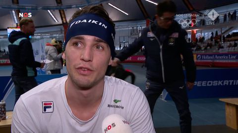 Uitgebluste Jenning de Boo ziet sterretjes na loodzware World Cup schaatsen: 'Mijn keel staat in de fik'
